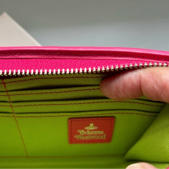 Vivienne Westwood Orb Monogram Canvas Wallet - Picture 5 of 8
